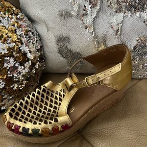 Beautiful leather wedges from Oaxaca hand made ❤️